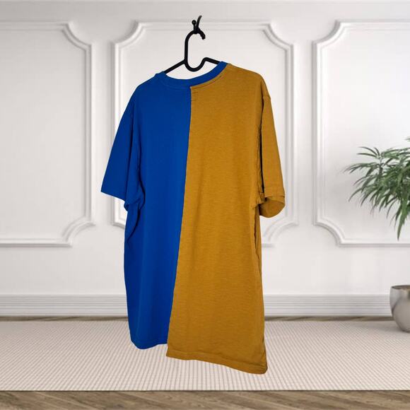 🔥 Supreme Split-Color Logo Tee – Navy & Mustard XL 🔥 - Picture 2 of 4